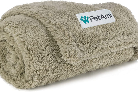 Fluffy Waterproof Dog Blanket Fleece | Soft Warm Pet Fleece Throw for Large Dogs and Cats | Fuzzy Plush Sherpa Throw Furniture Protector Sofa Couch Bed